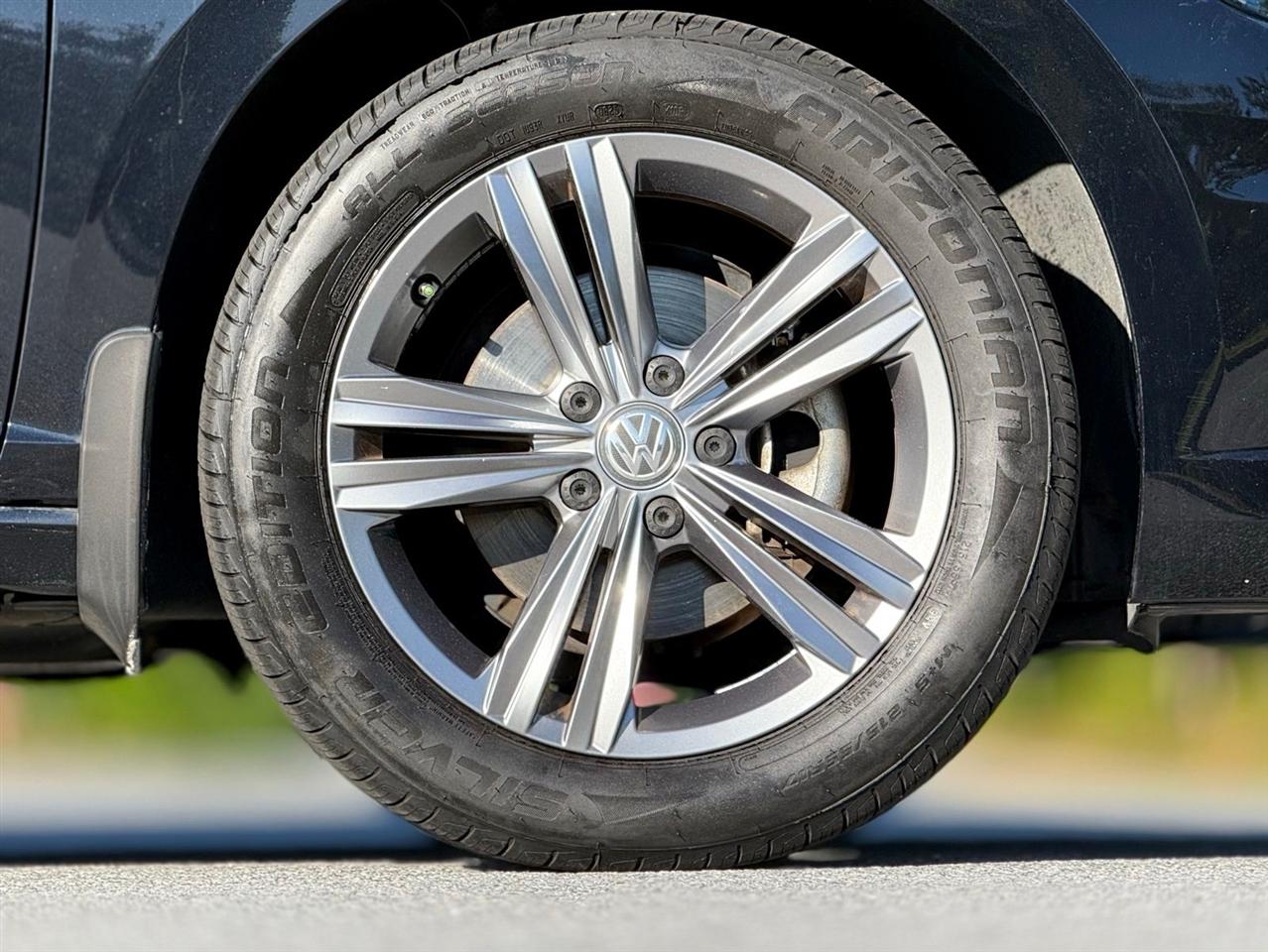 Volkswagen Jetta  2019