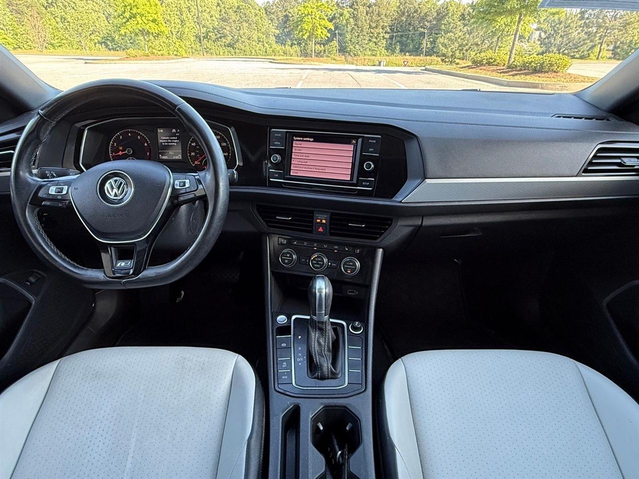 Volkswagen Jetta  2019