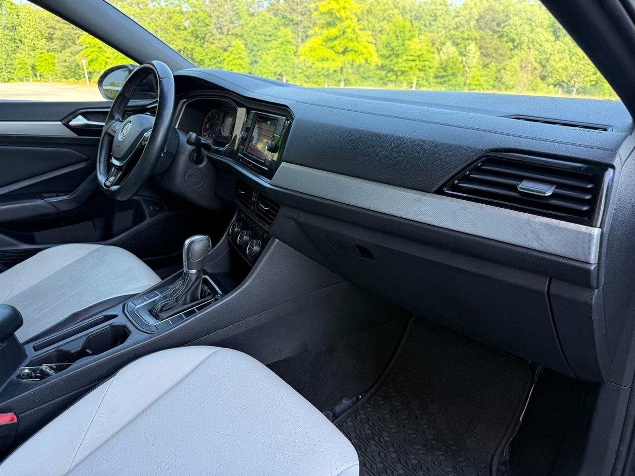Volkswagen Jetta  2019