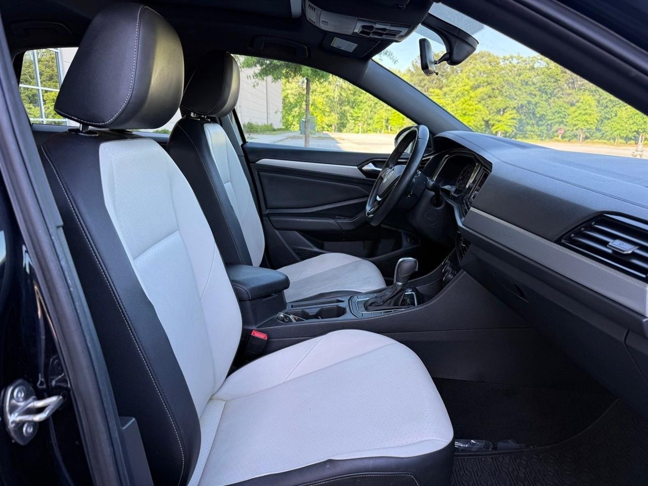 Volkswagen Jetta  2019