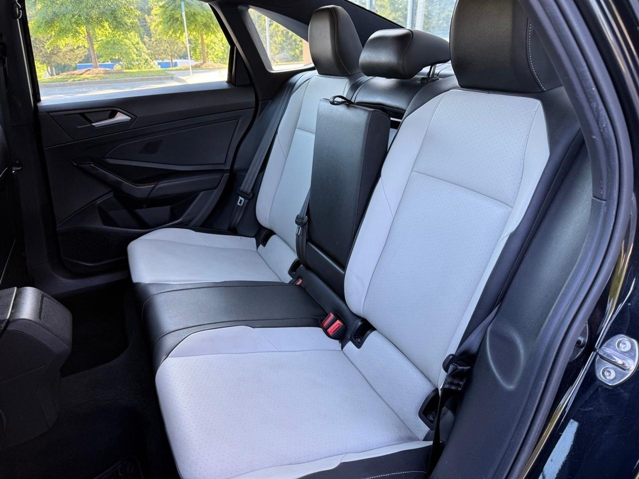 Volkswagen Jetta  2019