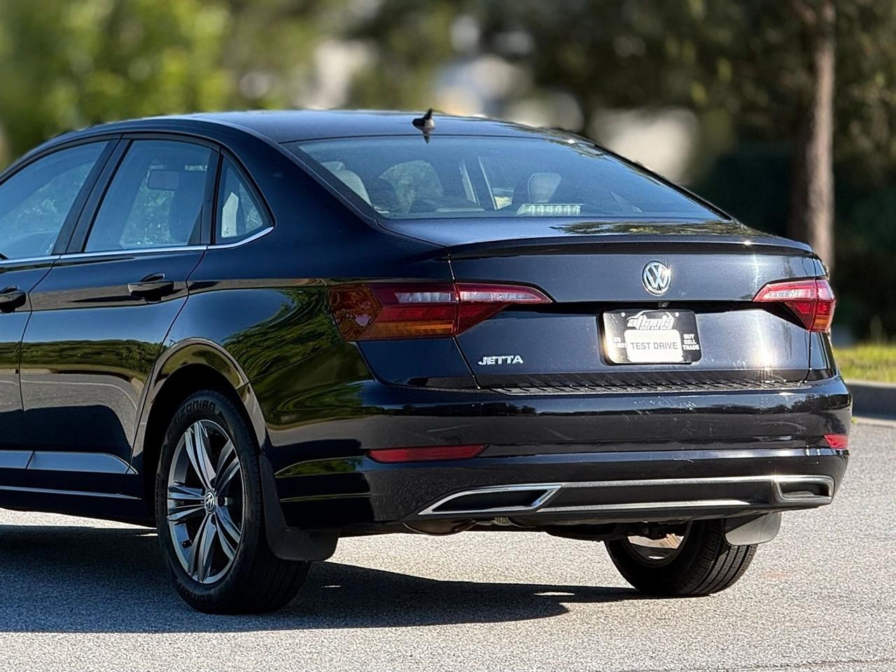 Volkswagen Jetta  2019