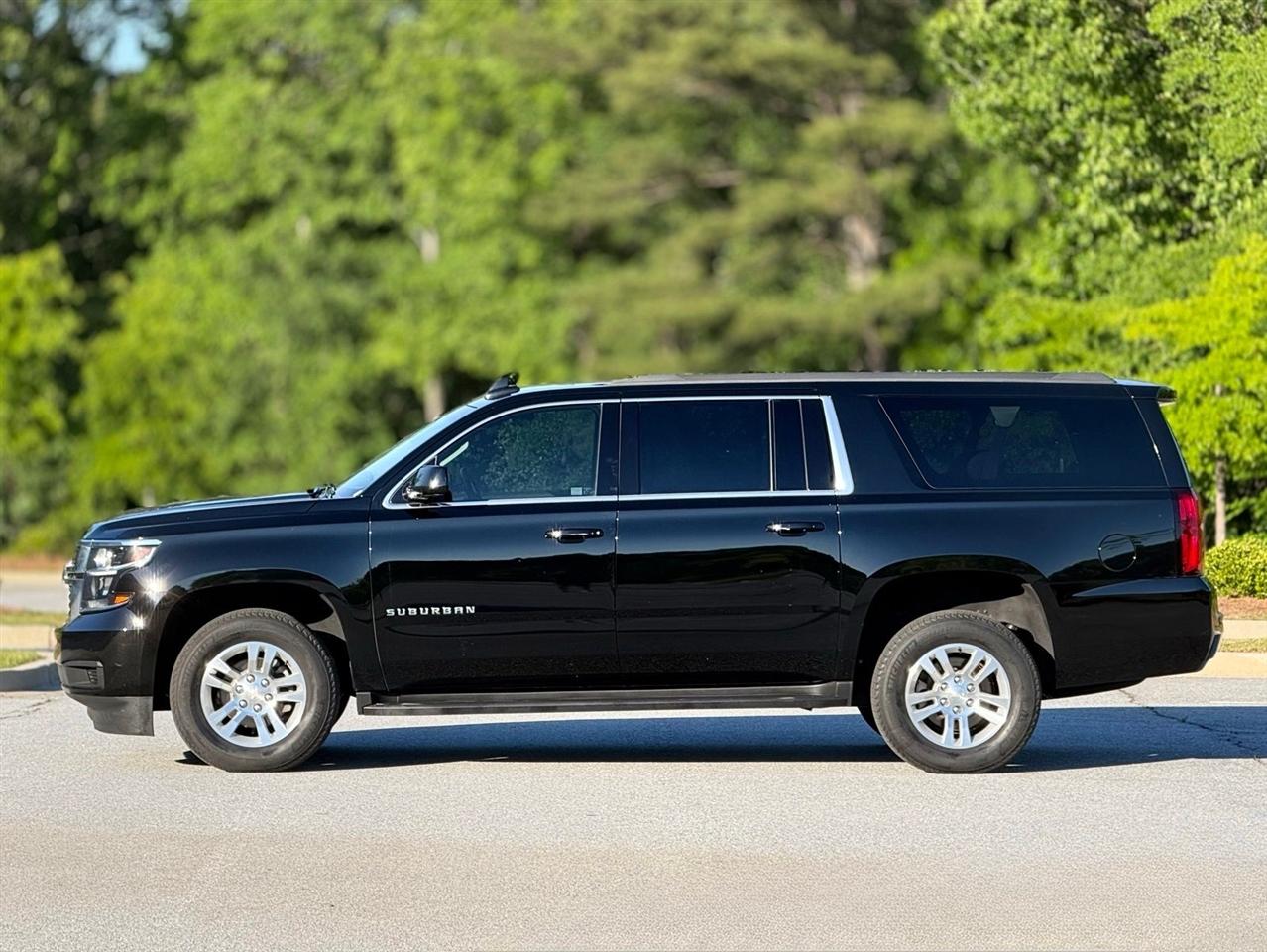 Chevrolet Suburban  2019