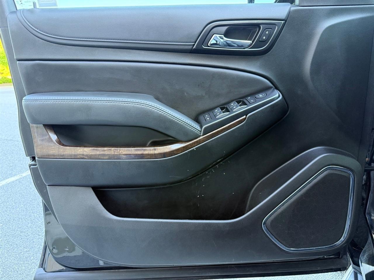 Chevrolet Suburban  2019