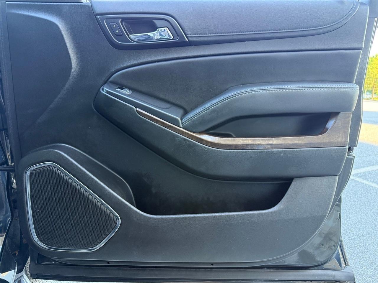 Chevrolet Suburban  2019