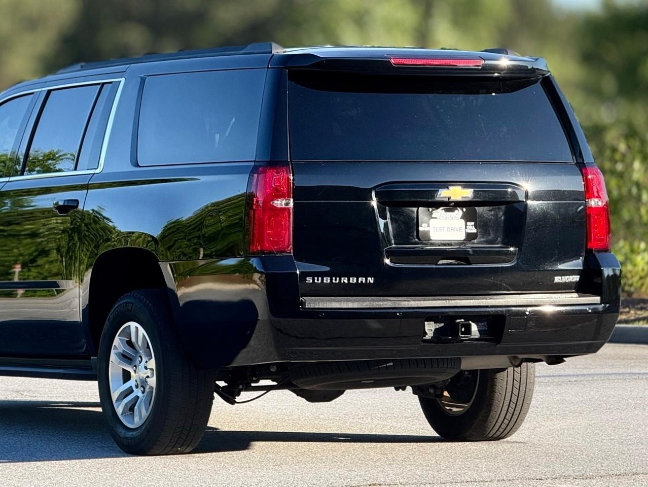 Chevrolet Suburban  2019