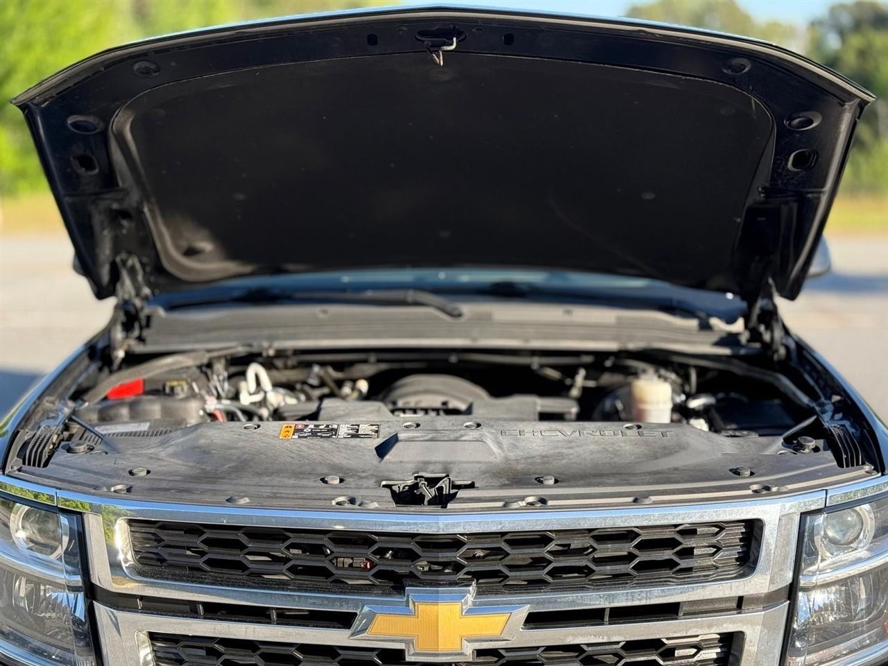 Chevrolet Suburban  2019