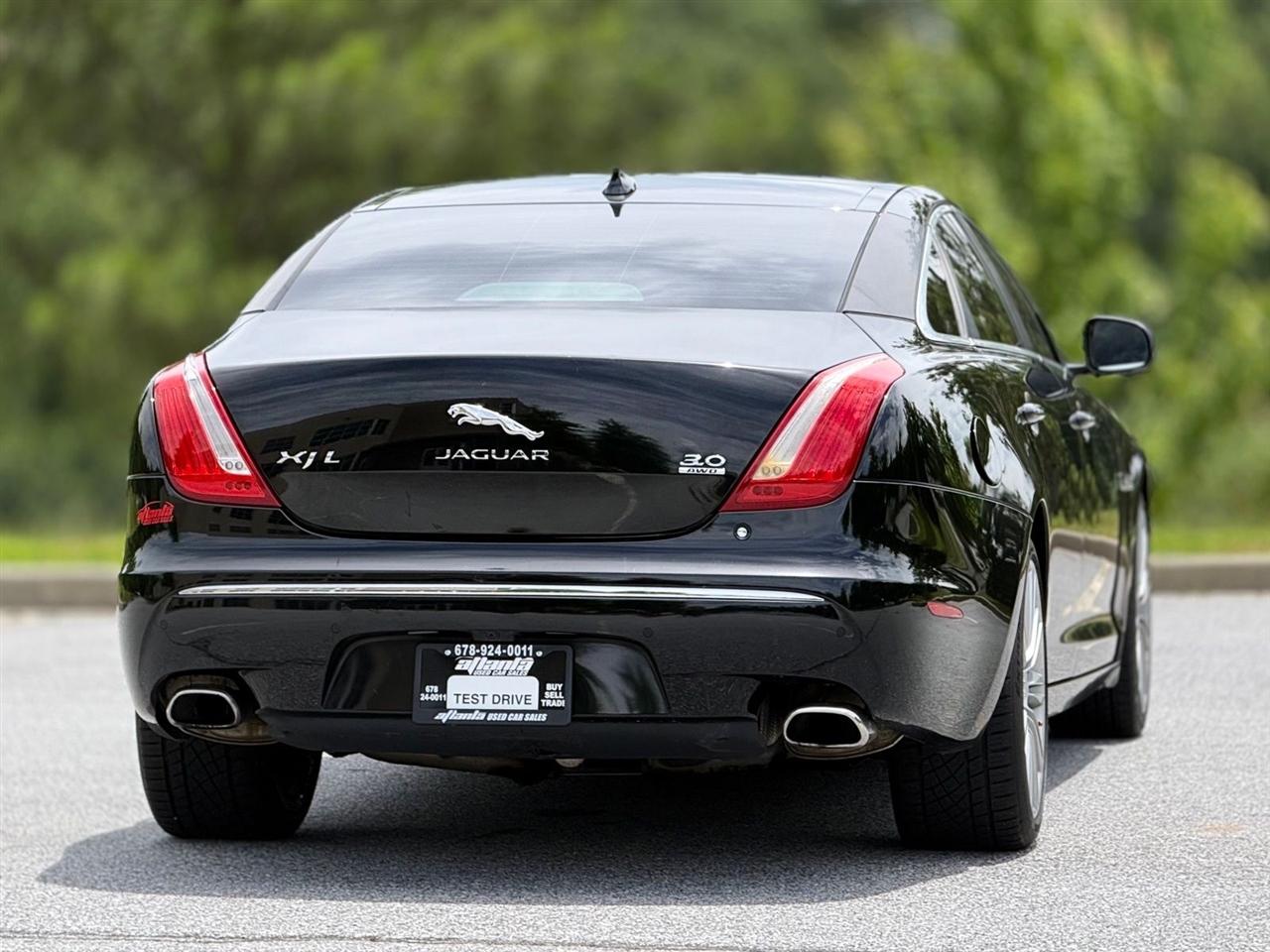 Jaguar XJ  2015