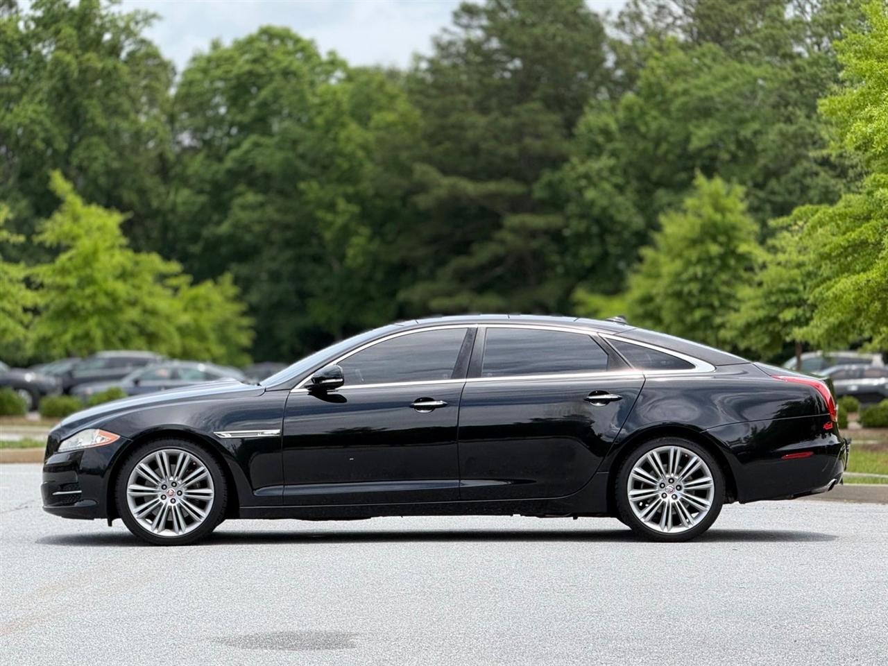 Jaguar XJ  2015