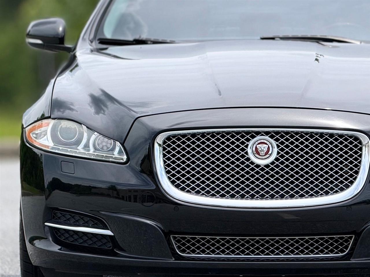 Jaguar XJ  2015