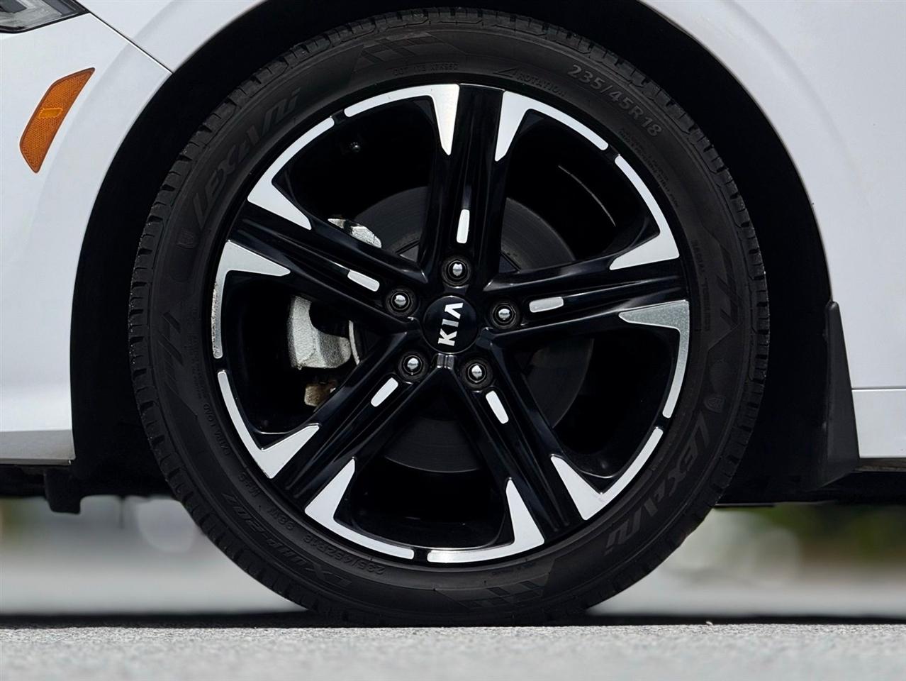 Kia K5  2021