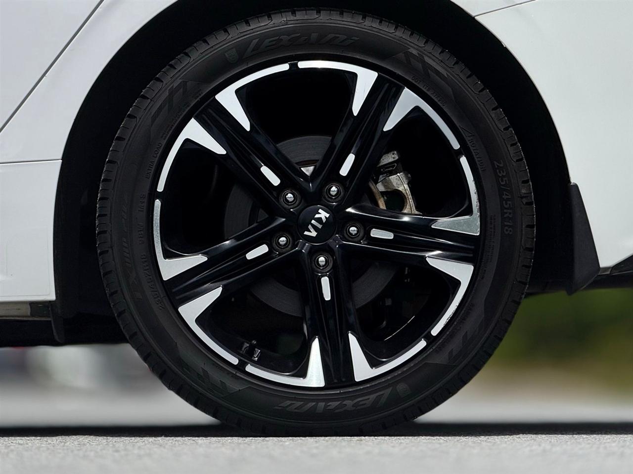 Kia K5  2021