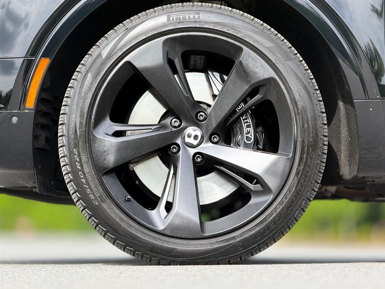 Bentley Bentayga  2019