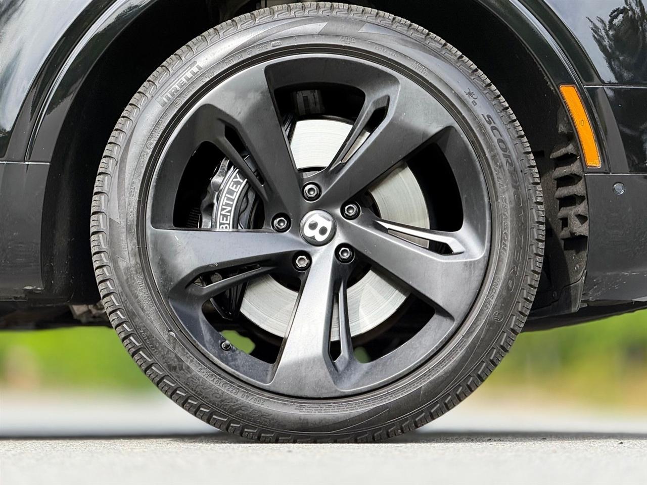 Bentley Bentayga  2019