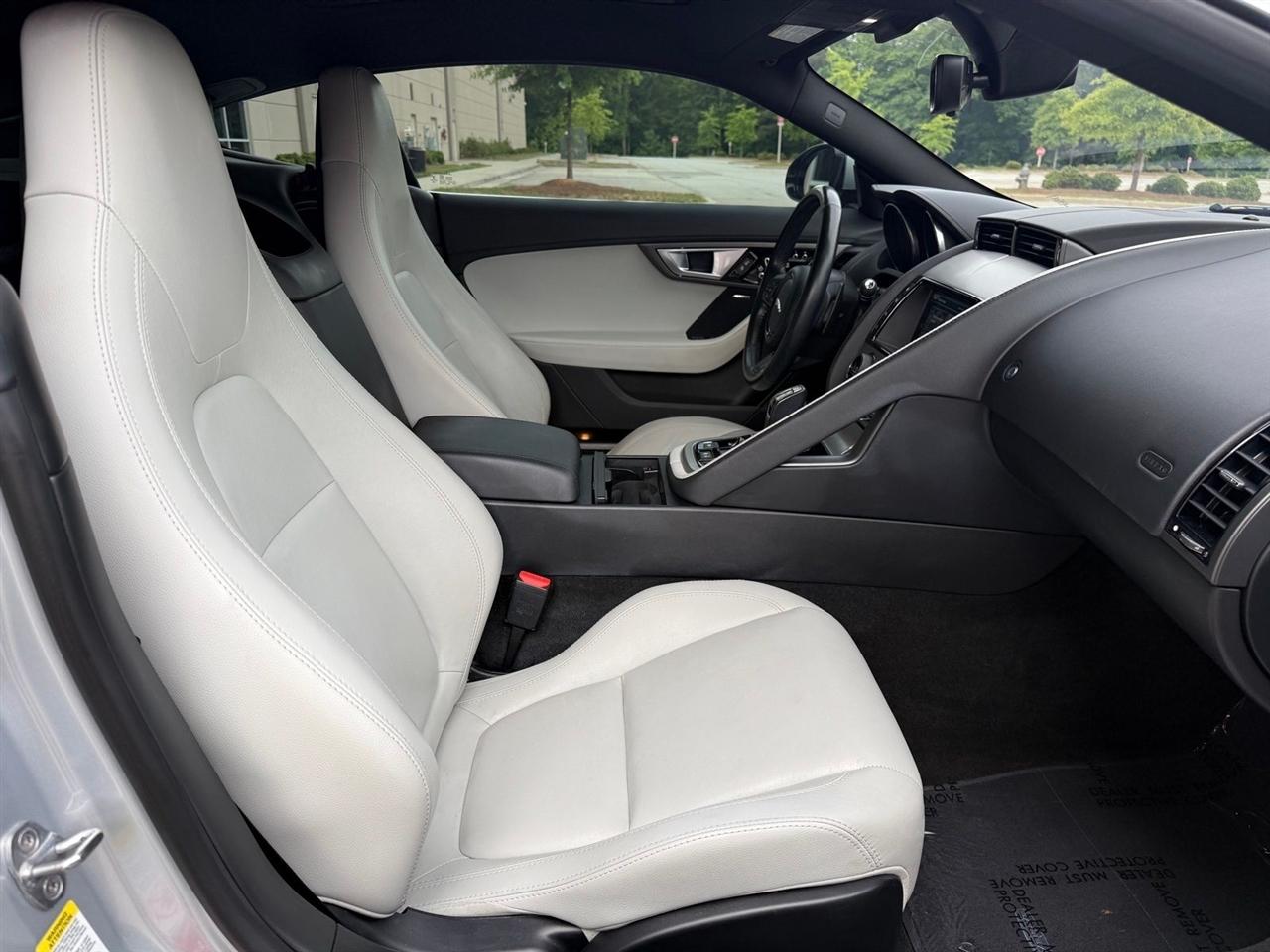Jaguar F-Type  2017