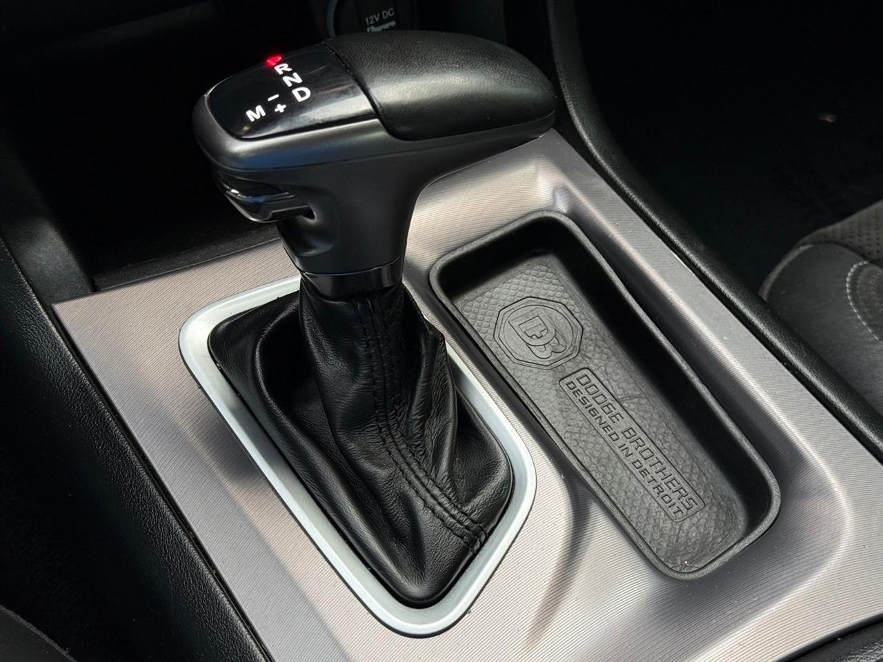 Dodge Charger  2021