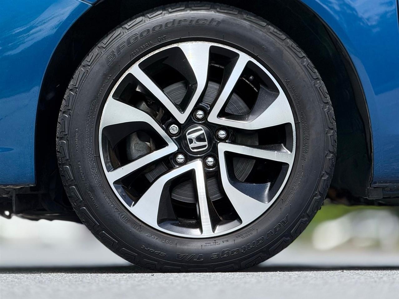 Honda Civic Sedan  2014