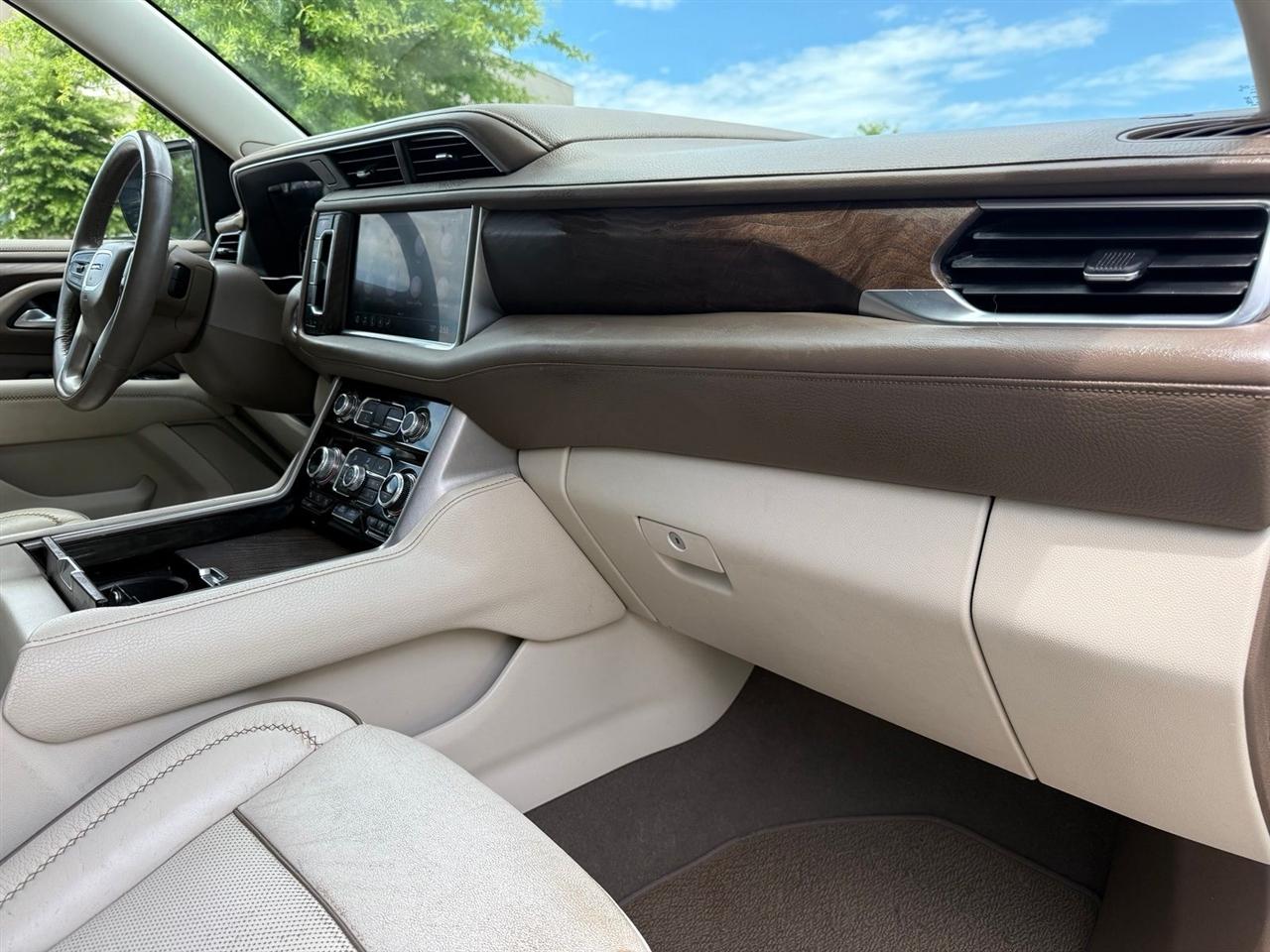 GMC Yukon XL  2021