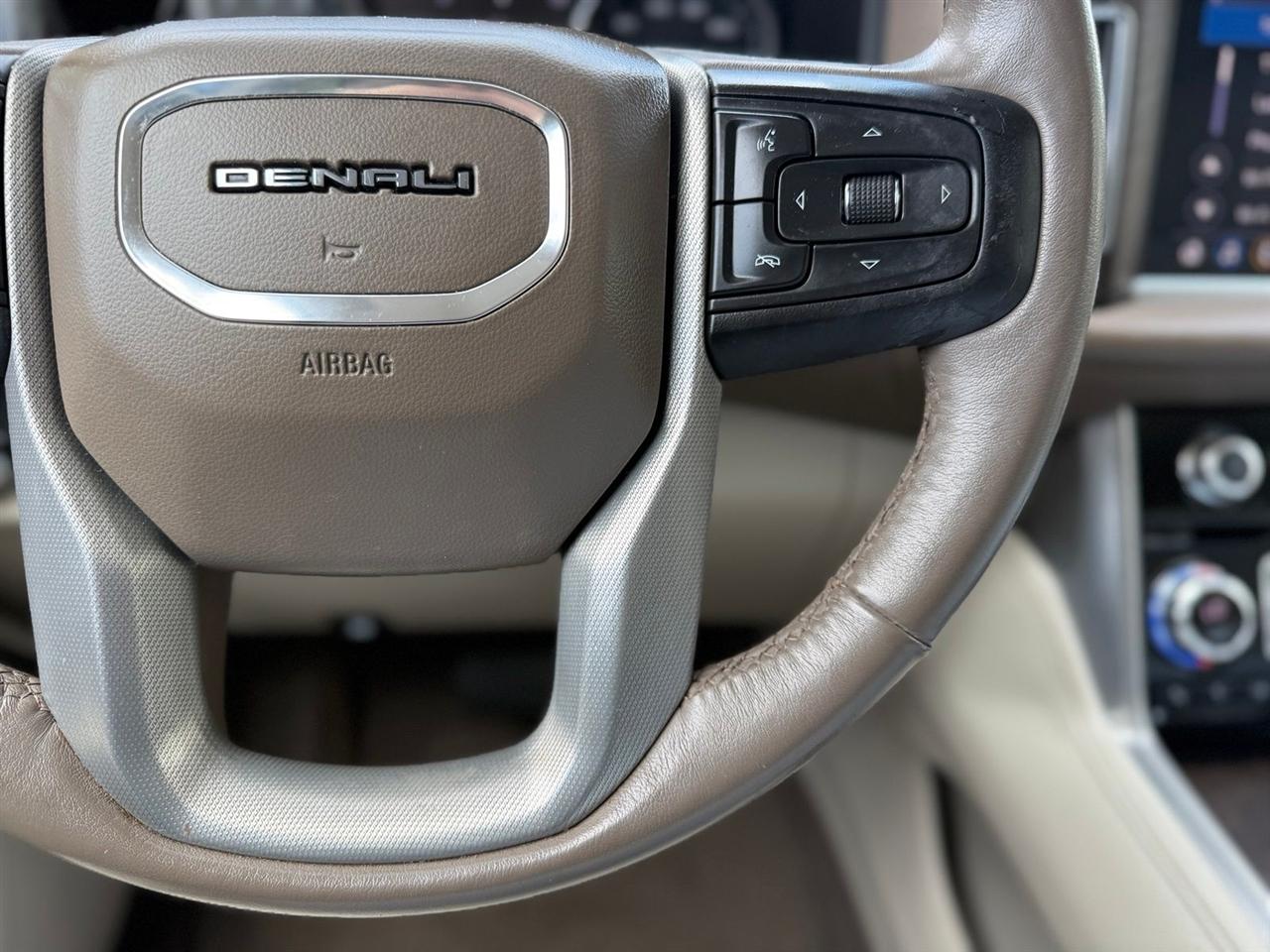 GMC Yukon XL  2021