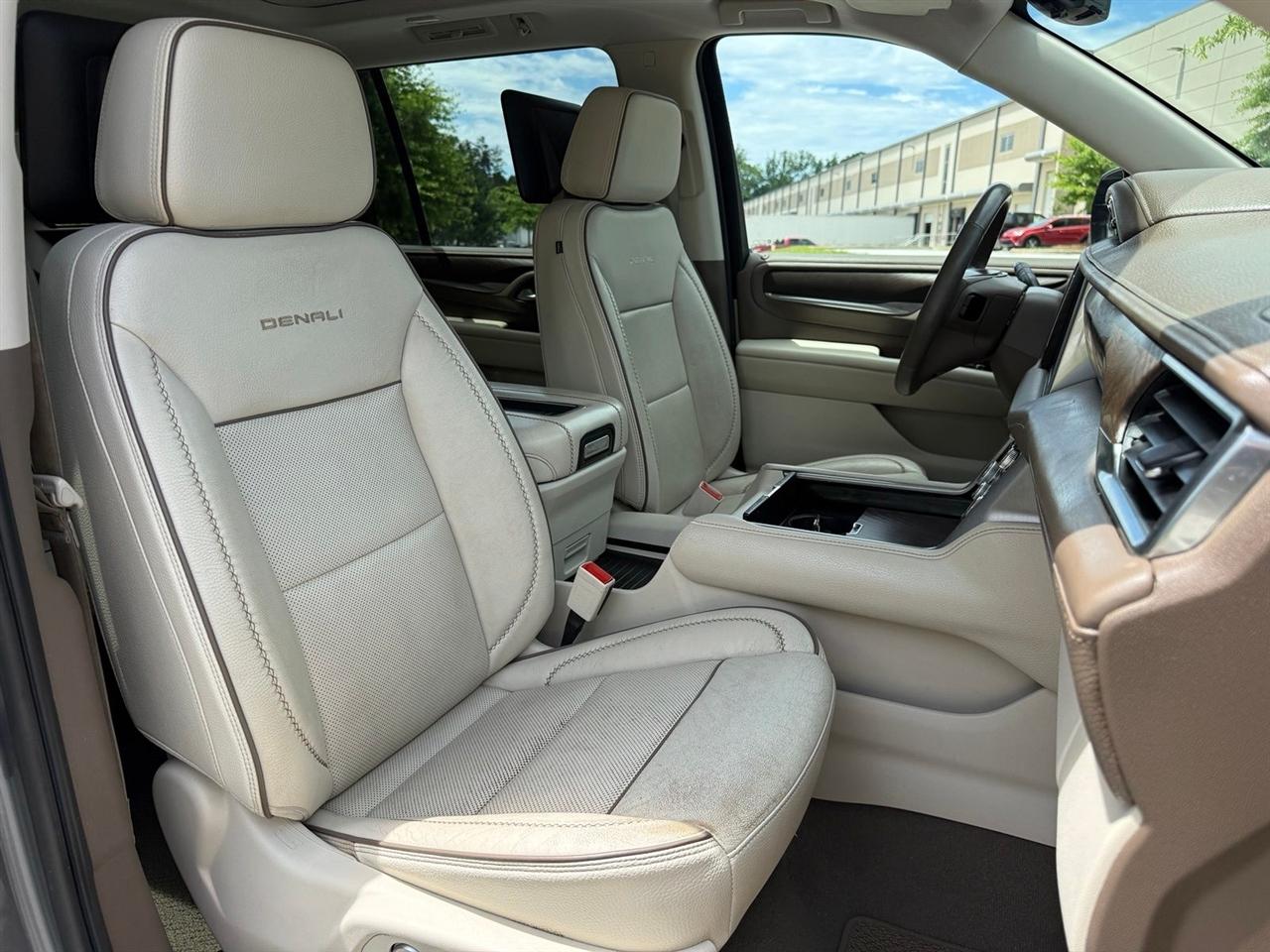 GMC Yukon XL  2021