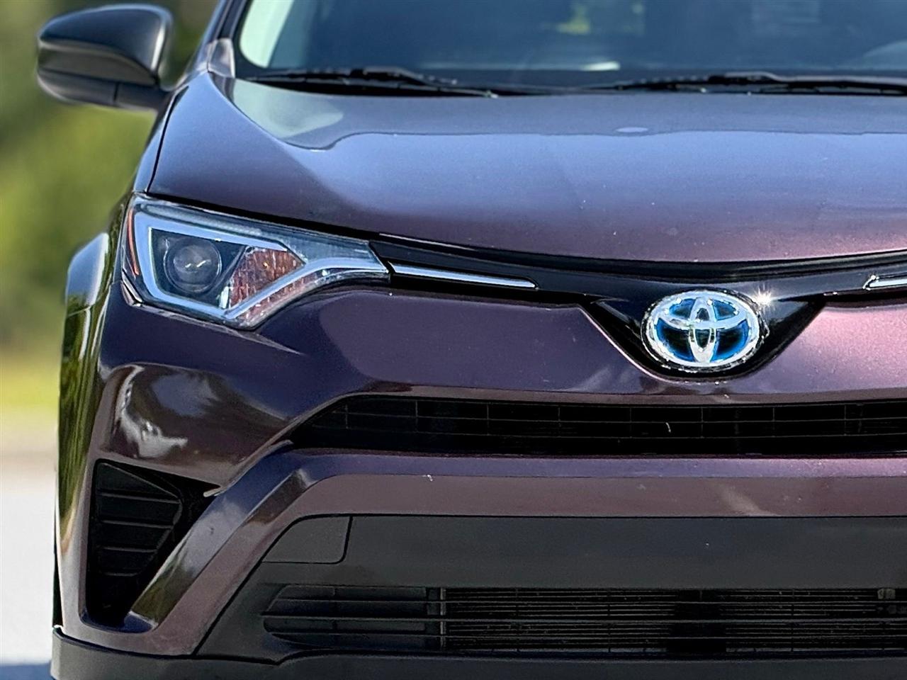 Toyota RAV4  2018