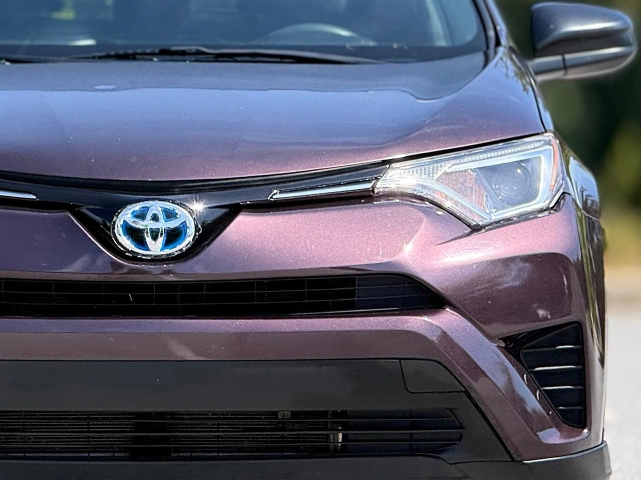 Toyota RAV4  2018