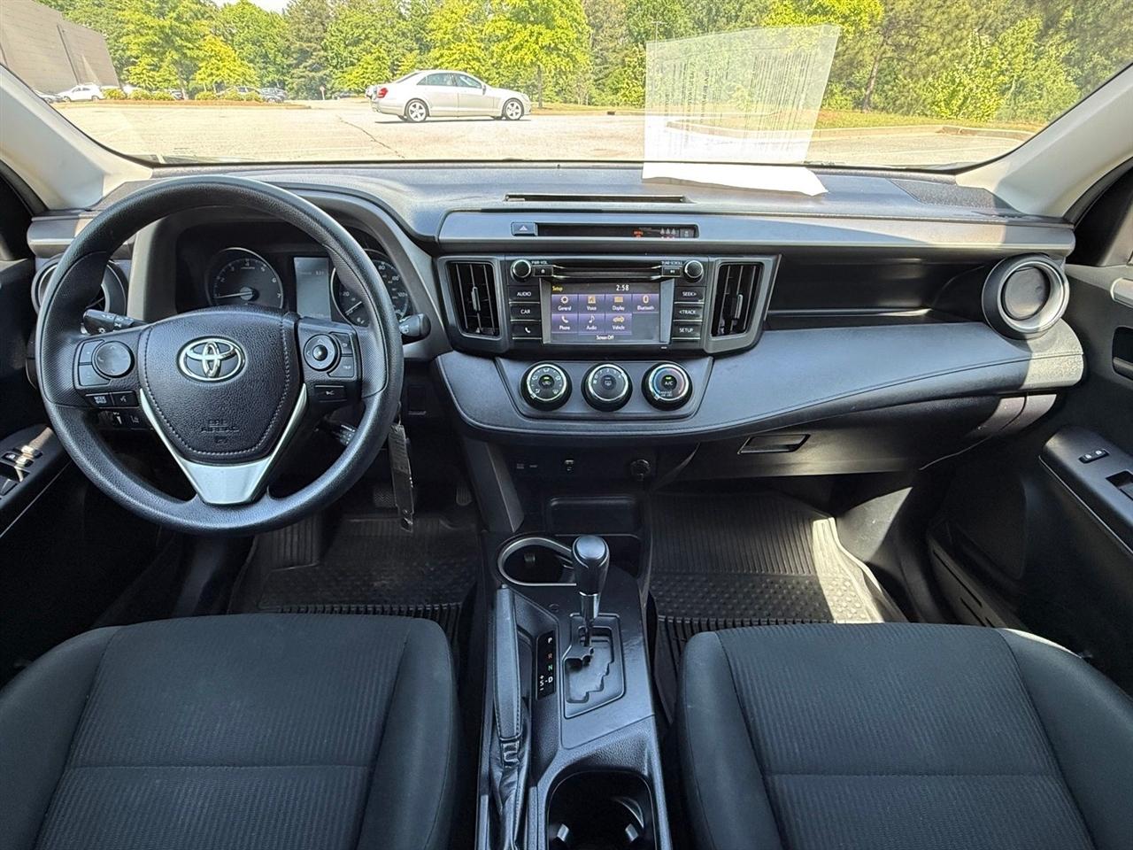 Toyota RAV4  2018