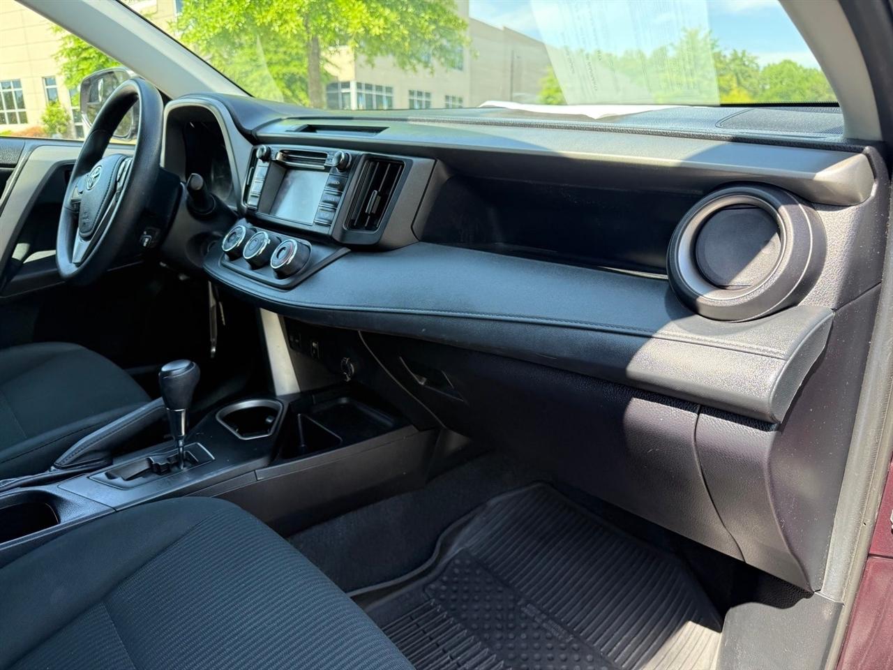 Toyota RAV4  2018