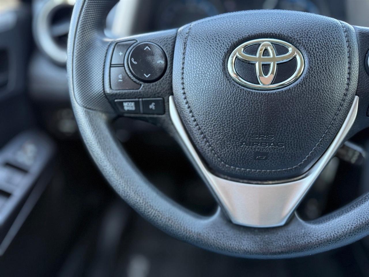 Toyota RAV4  2018
