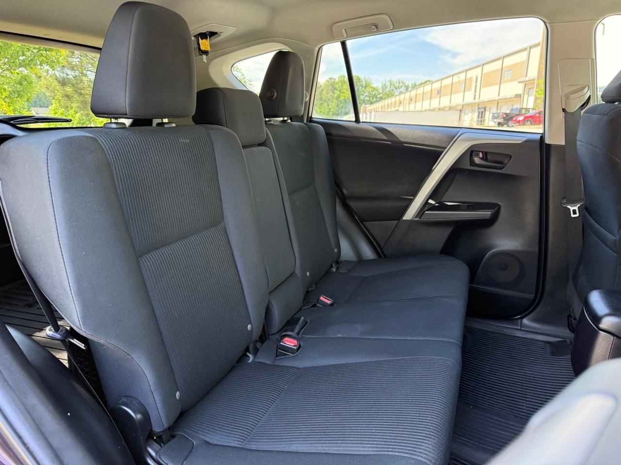 Toyota RAV4  2018
