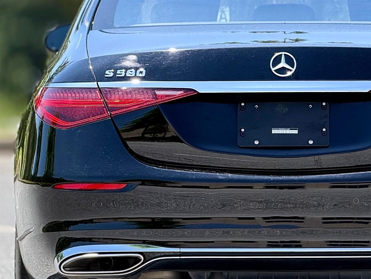 Mercedes-Benz S-Class  2021