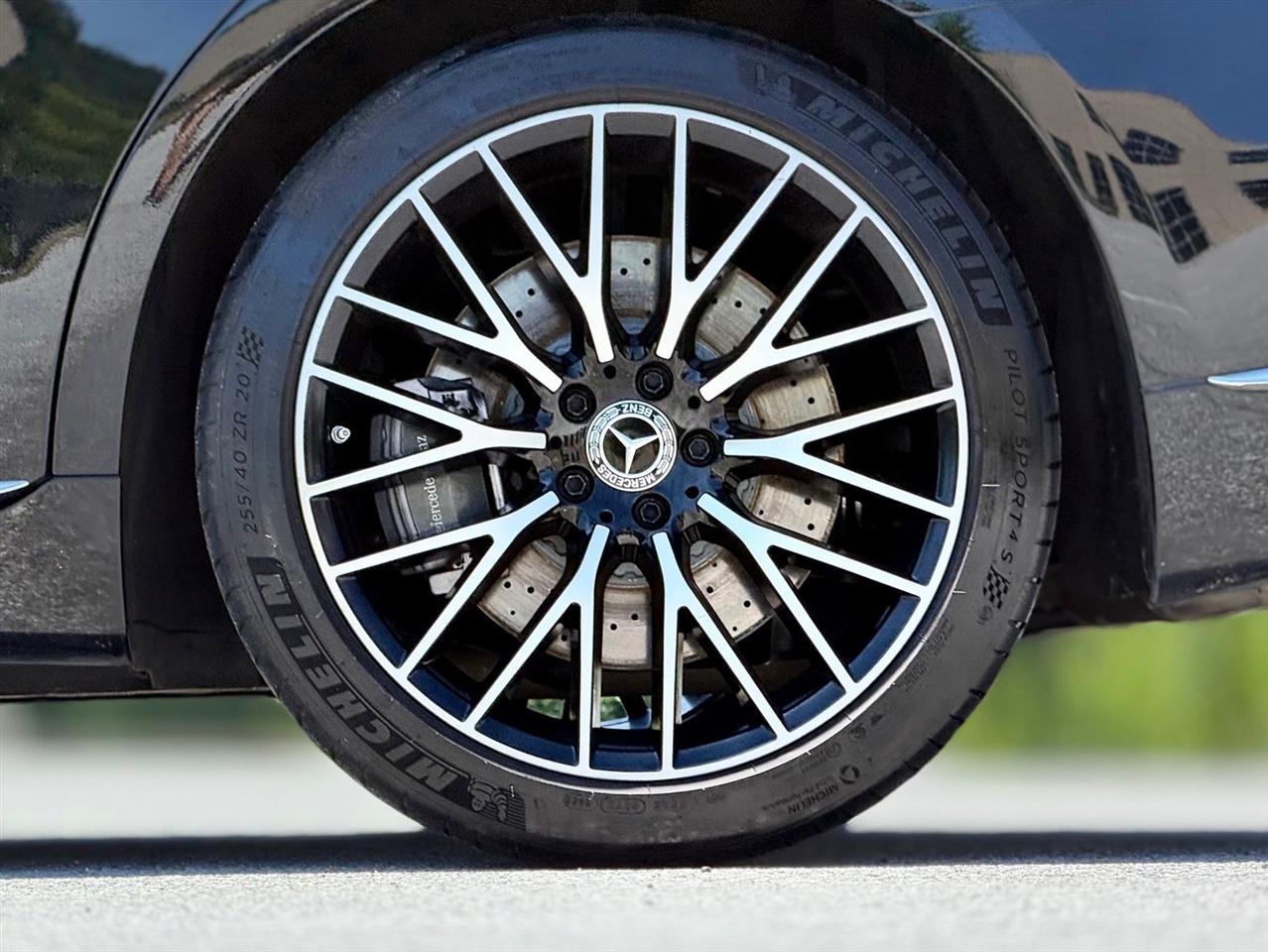Mercedes-Benz S-Class  2021