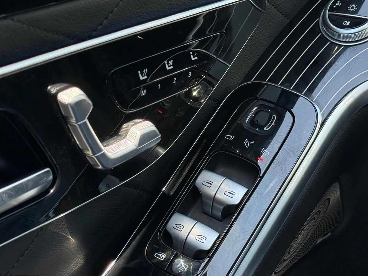 Mercedes-Benz S-Class  2021