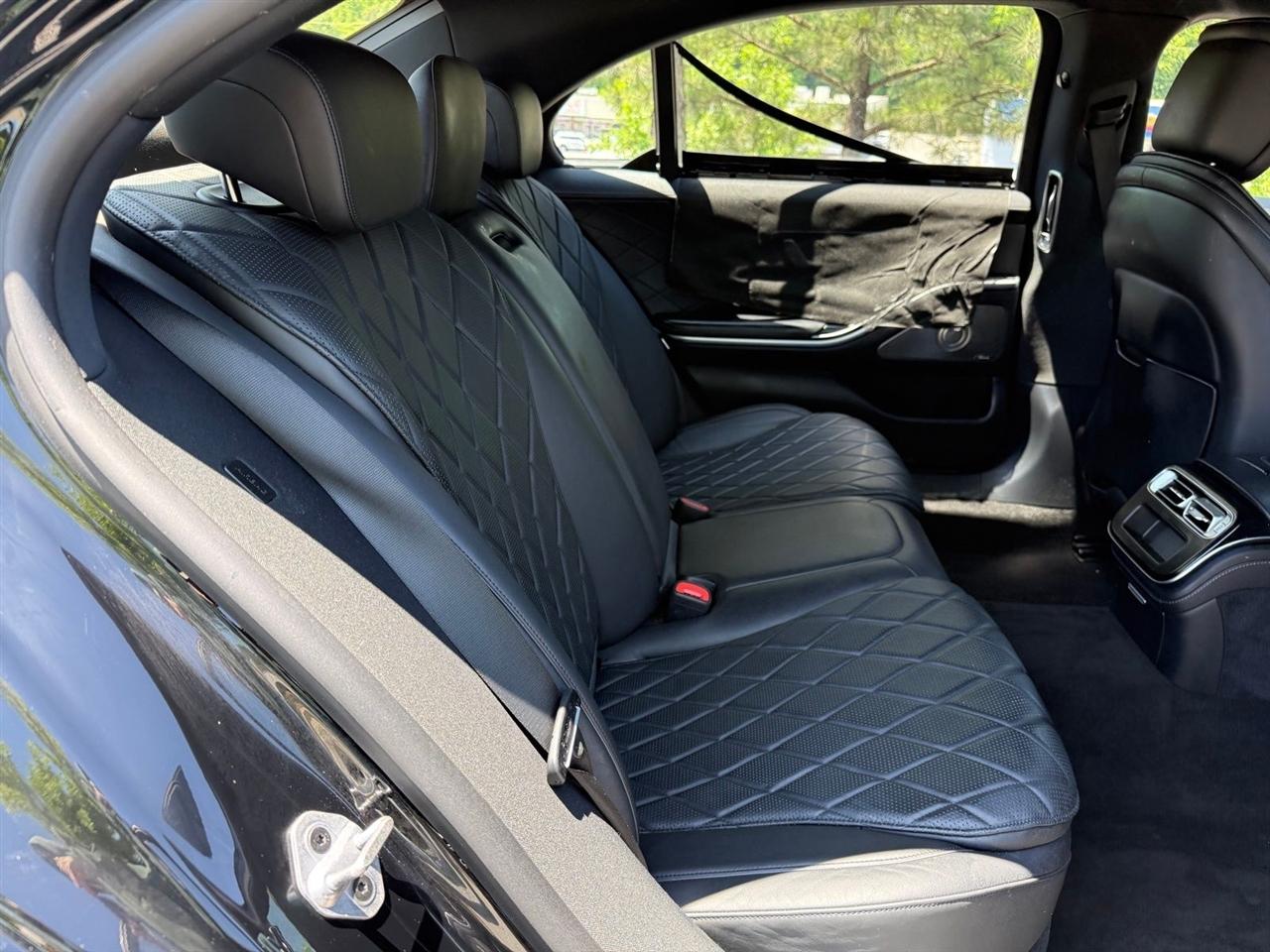 Mercedes-Benz S-Class  2021