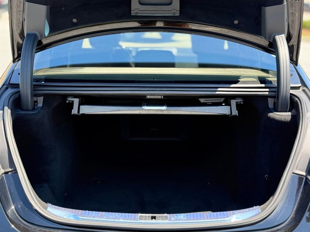 Mercedes-Benz S-Class  2021