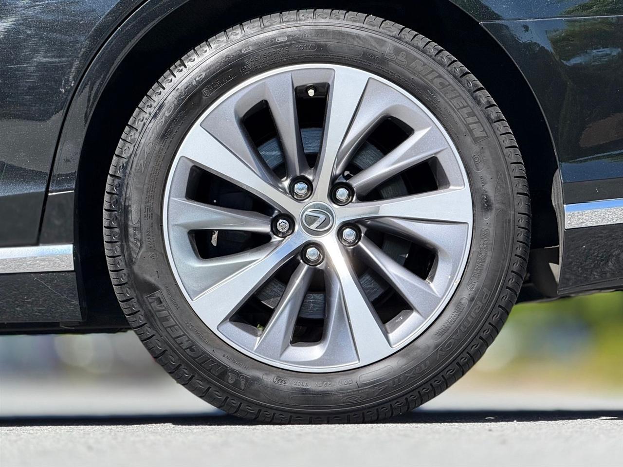 Lexus LS  2018