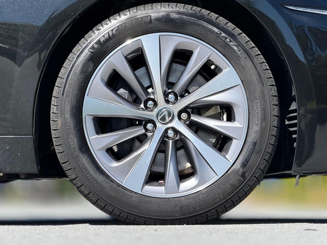 Lexus LS  2018