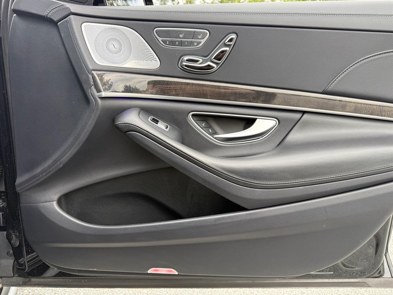 Mercedes-Benz S-Class  2020