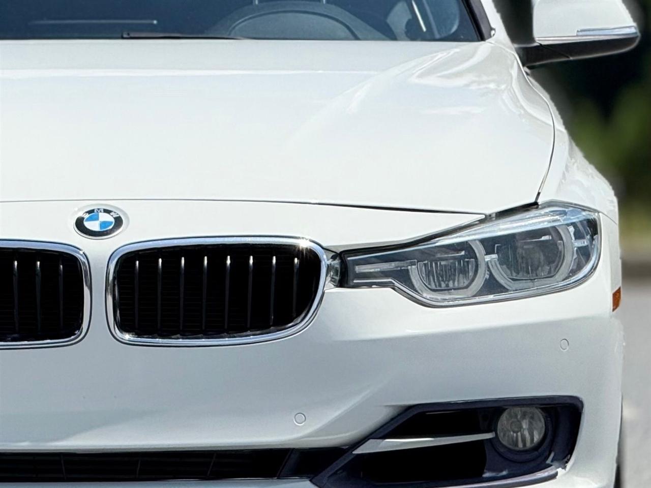 BMW 3 Series  2018