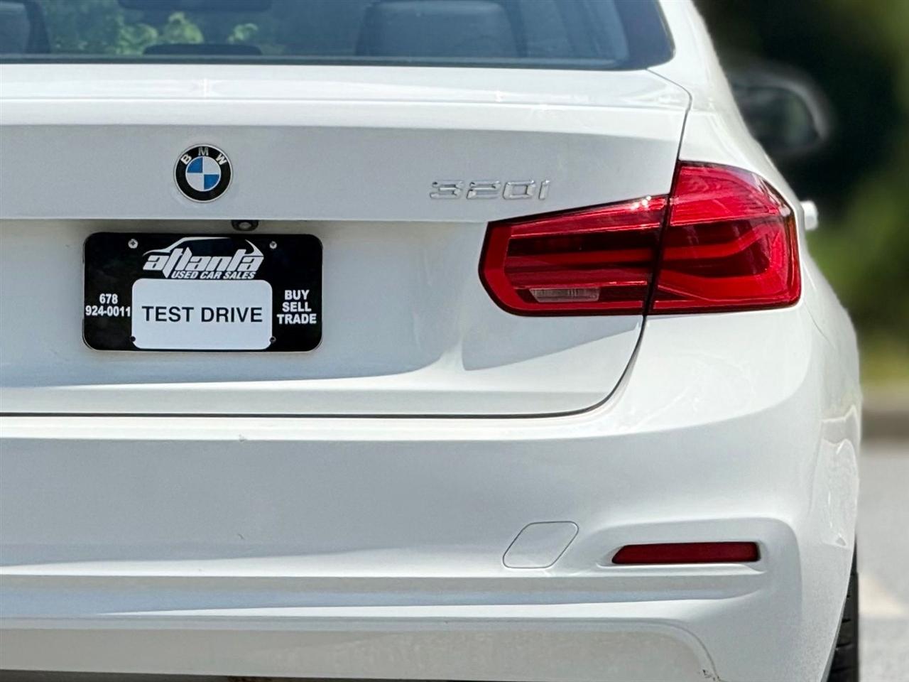 BMW 3 Series  2018