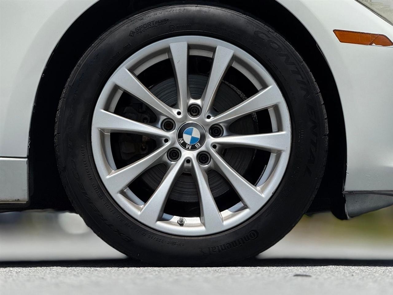 BMW 3 Series  2018