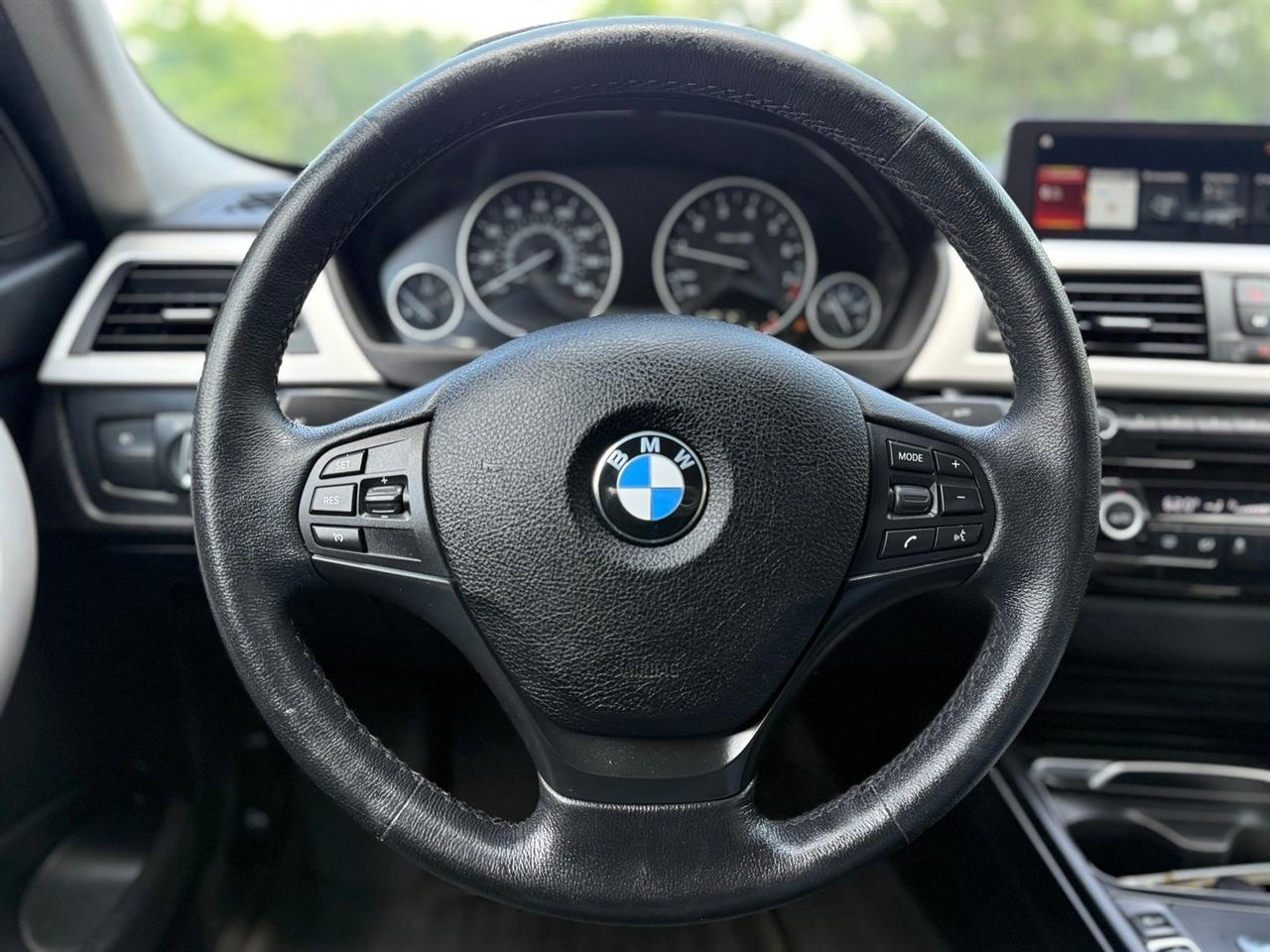 BMW 3 Series  2018
