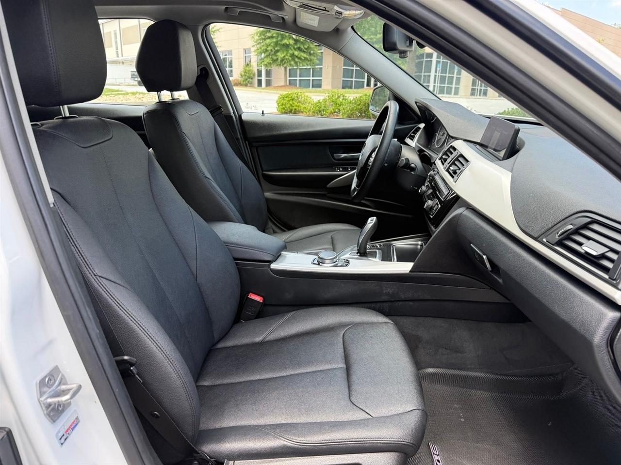 BMW 3 Series  2018