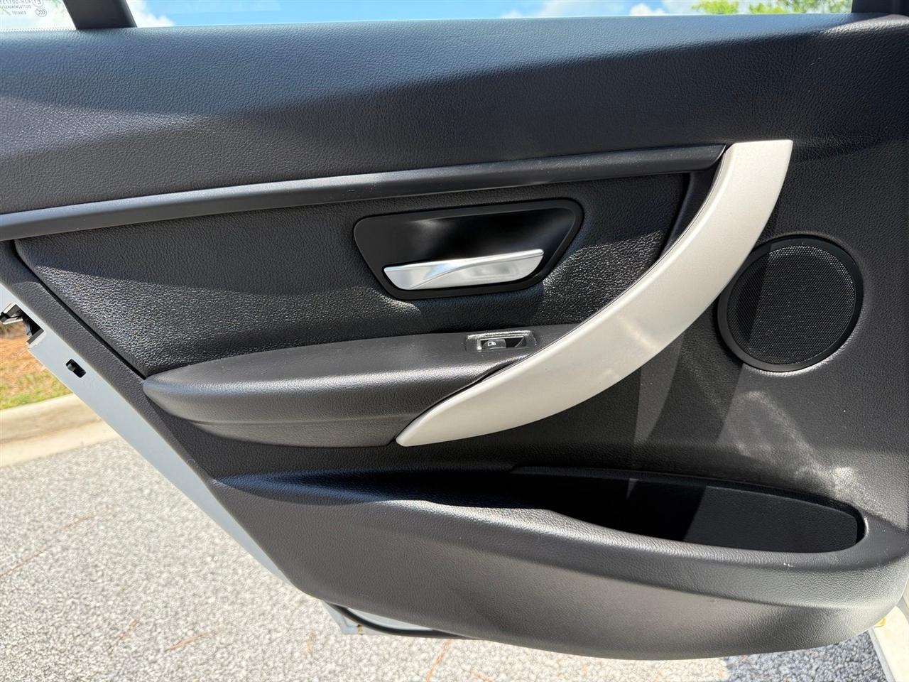 BMW 3 Series  2018