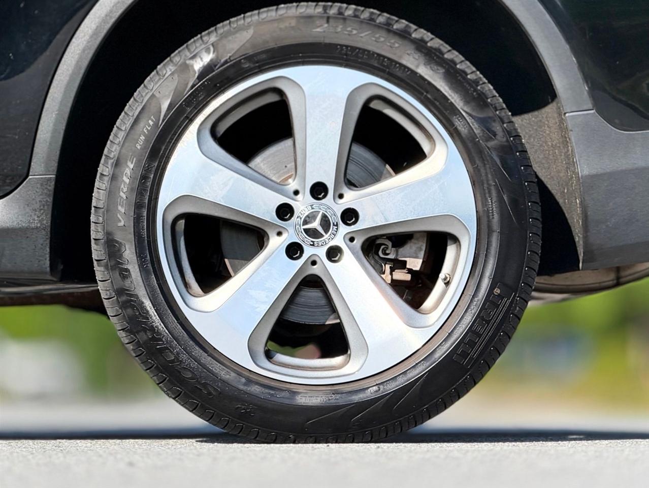 Mercedes-Benz GLC  2019
