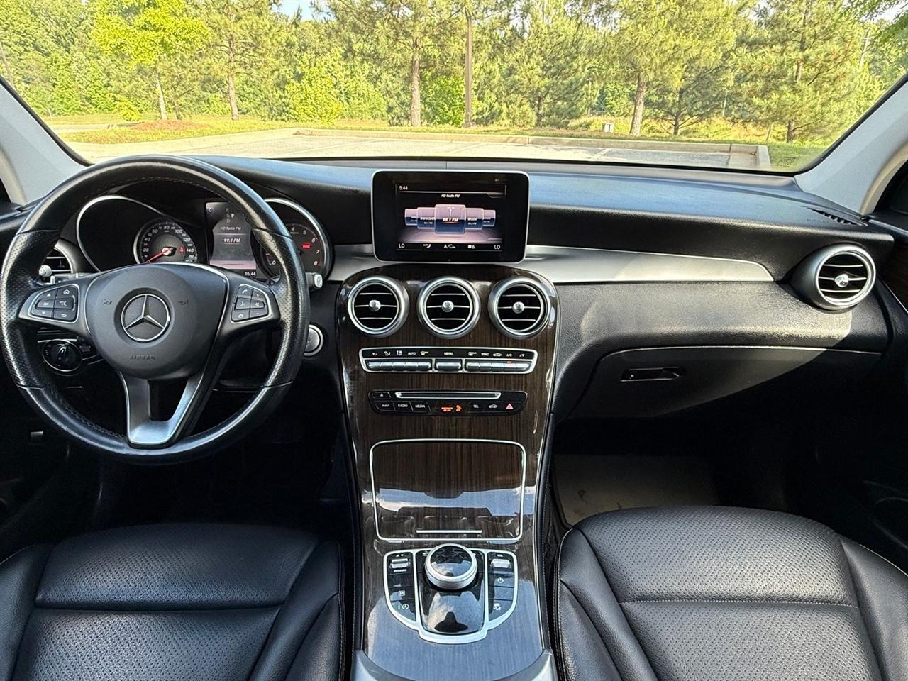 Mercedes-Benz GLC  2019