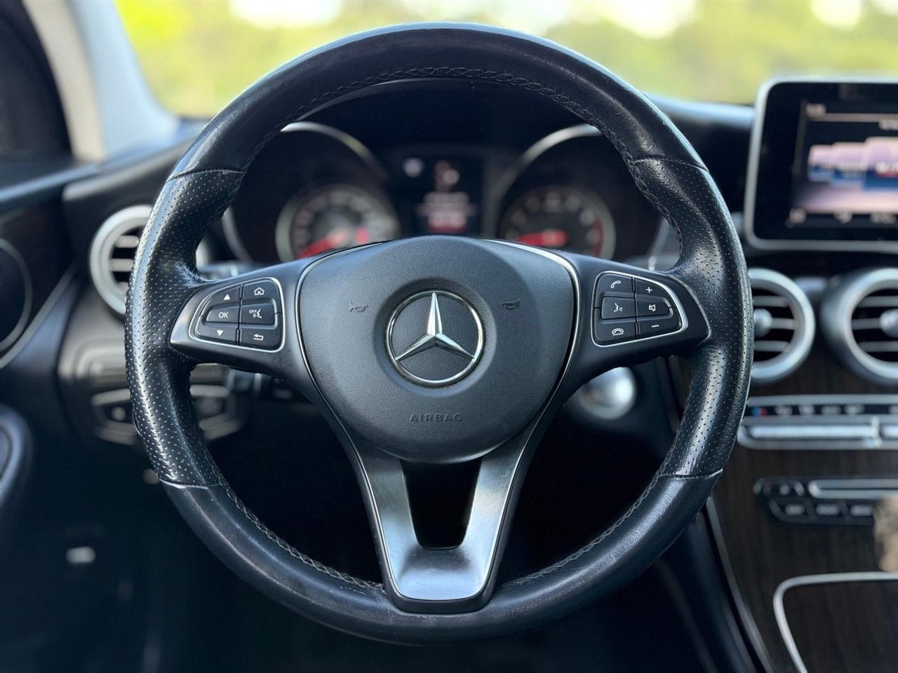 Mercedes-Benz GLC  2019