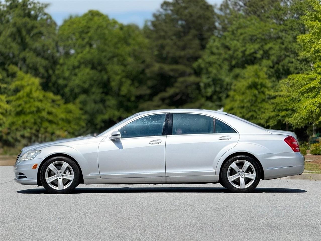 Mercedes-Benz S-Class  2010