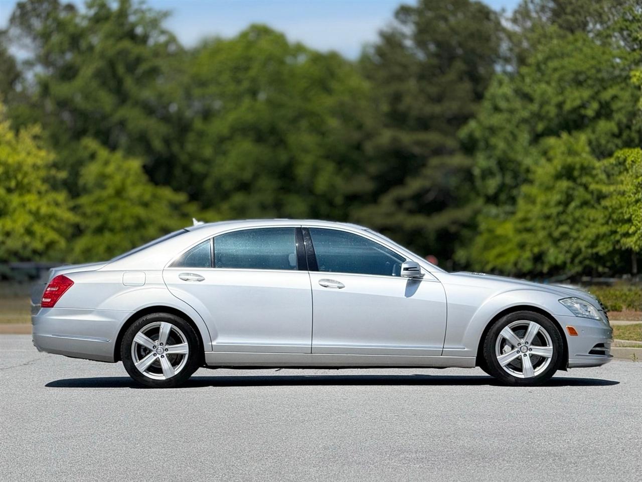 Mercedes-Benz S-Class  2010