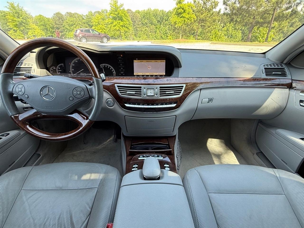 Mercedes-Benz S-Class  2010